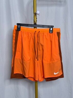 NWT NIKE Running Shorts Standard Fit 5" SIZE LARGE, Lined ORANGE Retail $65
